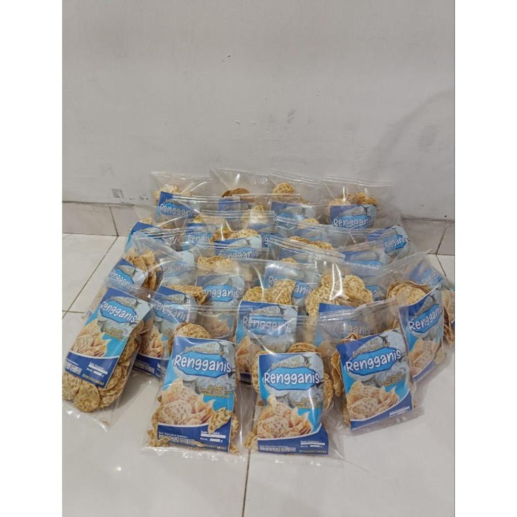 

keripik tempe keripik tempe sagu renyah gurih makan kekinian cemilan praktis nikmat