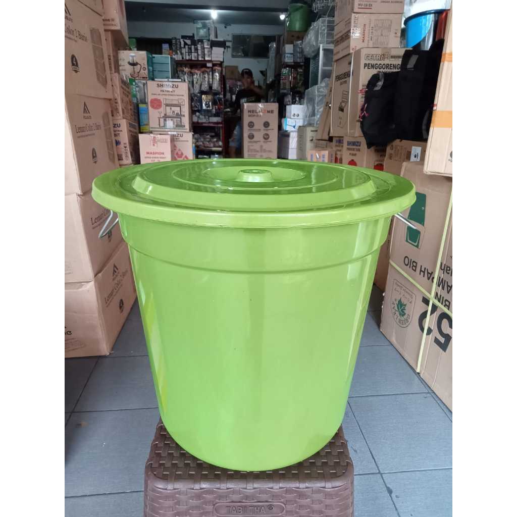 EMBER PLASTIK 30 LITER TONG 30 LITER EMBER REGINA 30 LITER HIJAU TUTUP