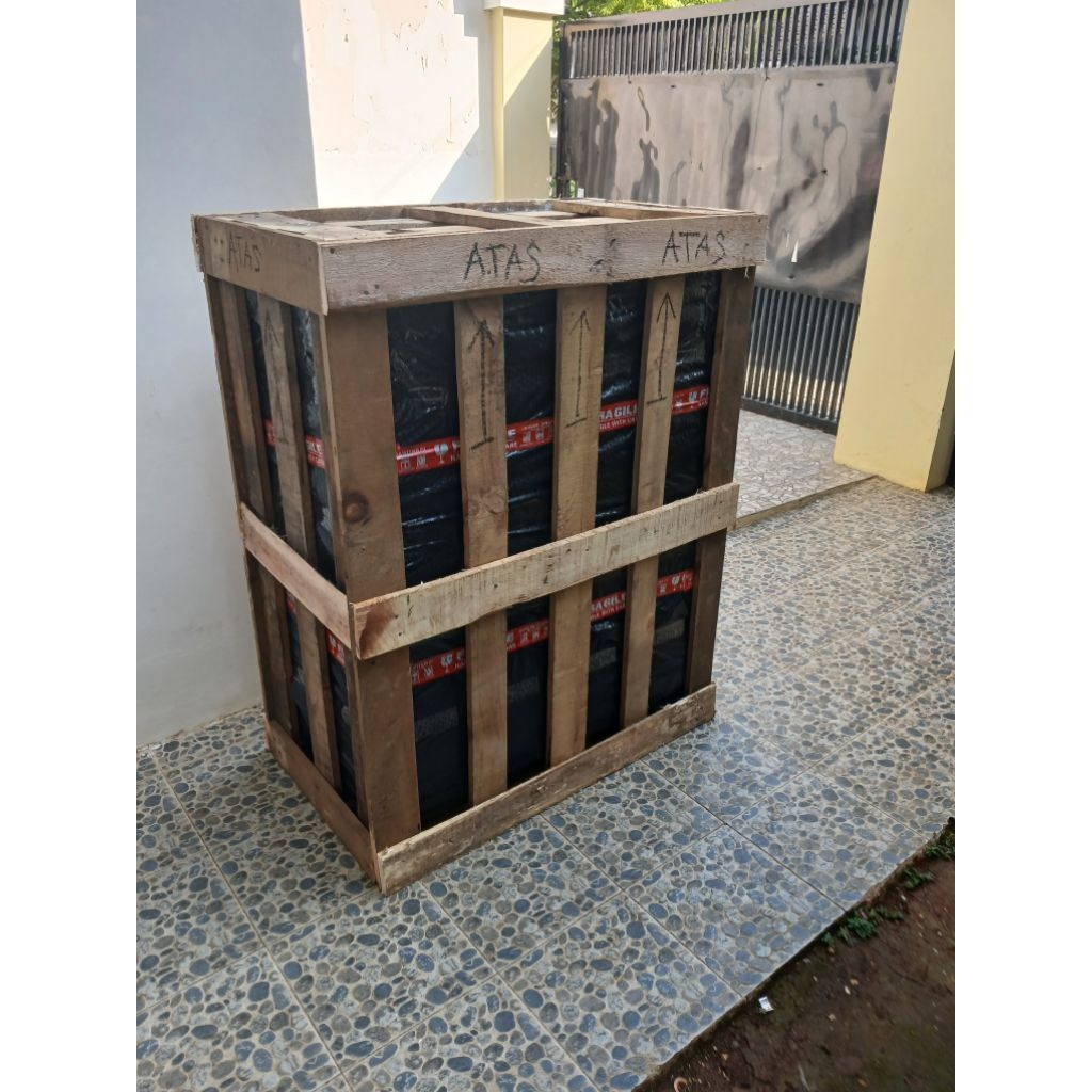 

packing kayu besar dan bublewarp