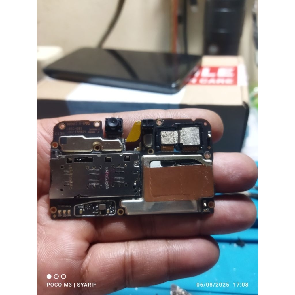 mesin oppo A3S Rebufhis ram 6/128gb minus(dapat mesin dan kamera saja)