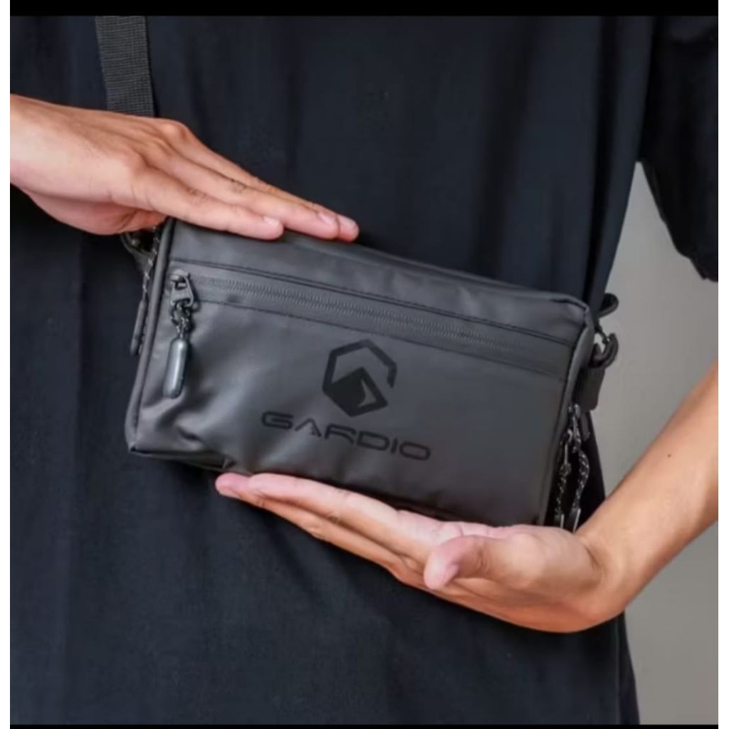 tas slempang /slimbag pria