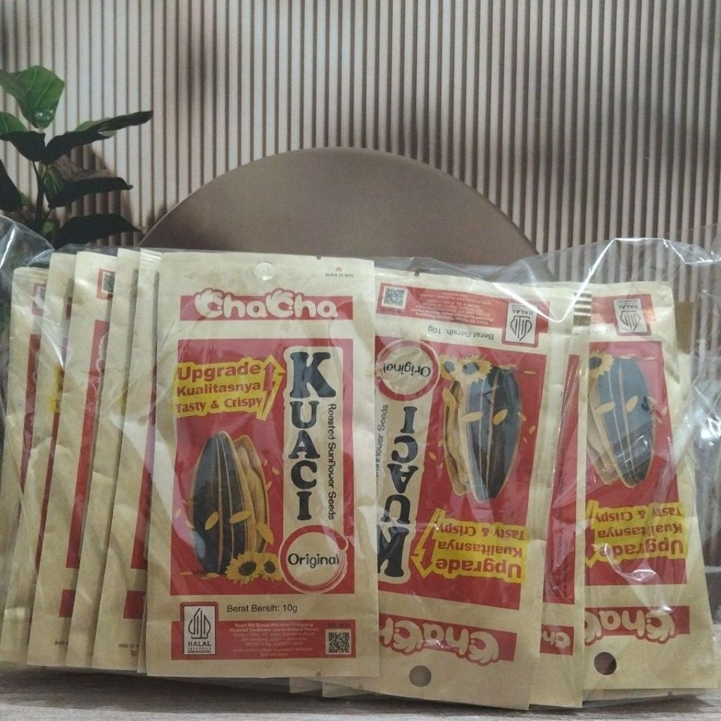 

Kuaci ChaCha Original ( isi 20 )