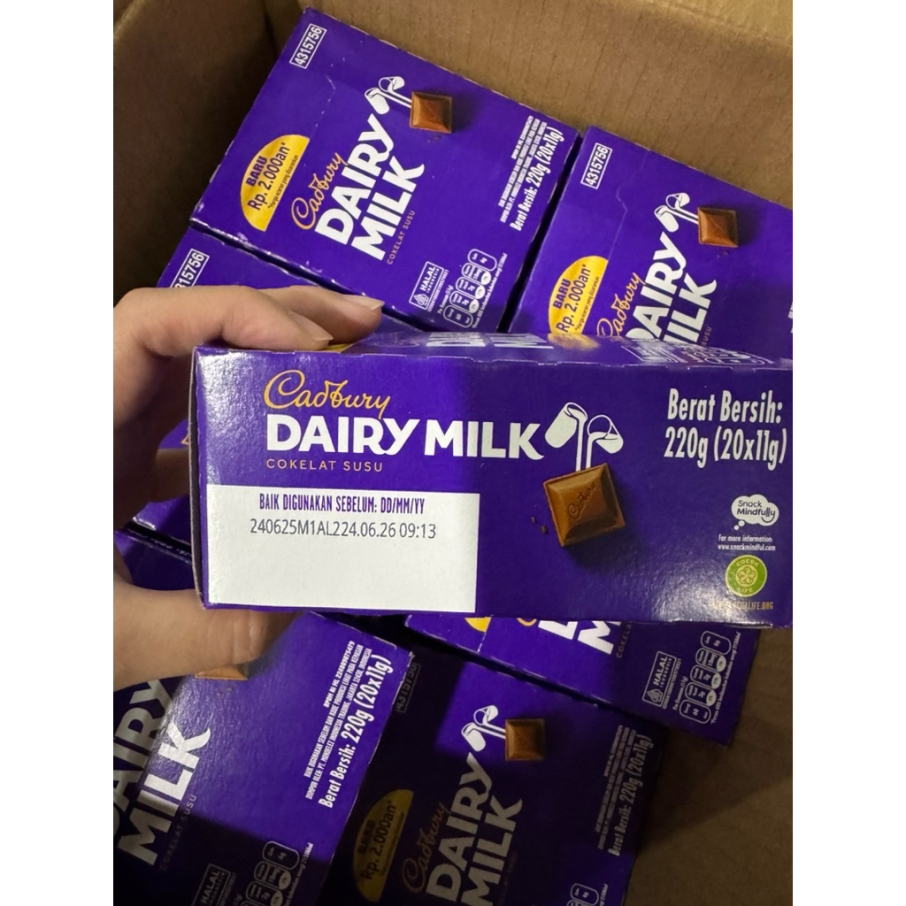 

cadbury dairymilk (11x20) (bisa COD)