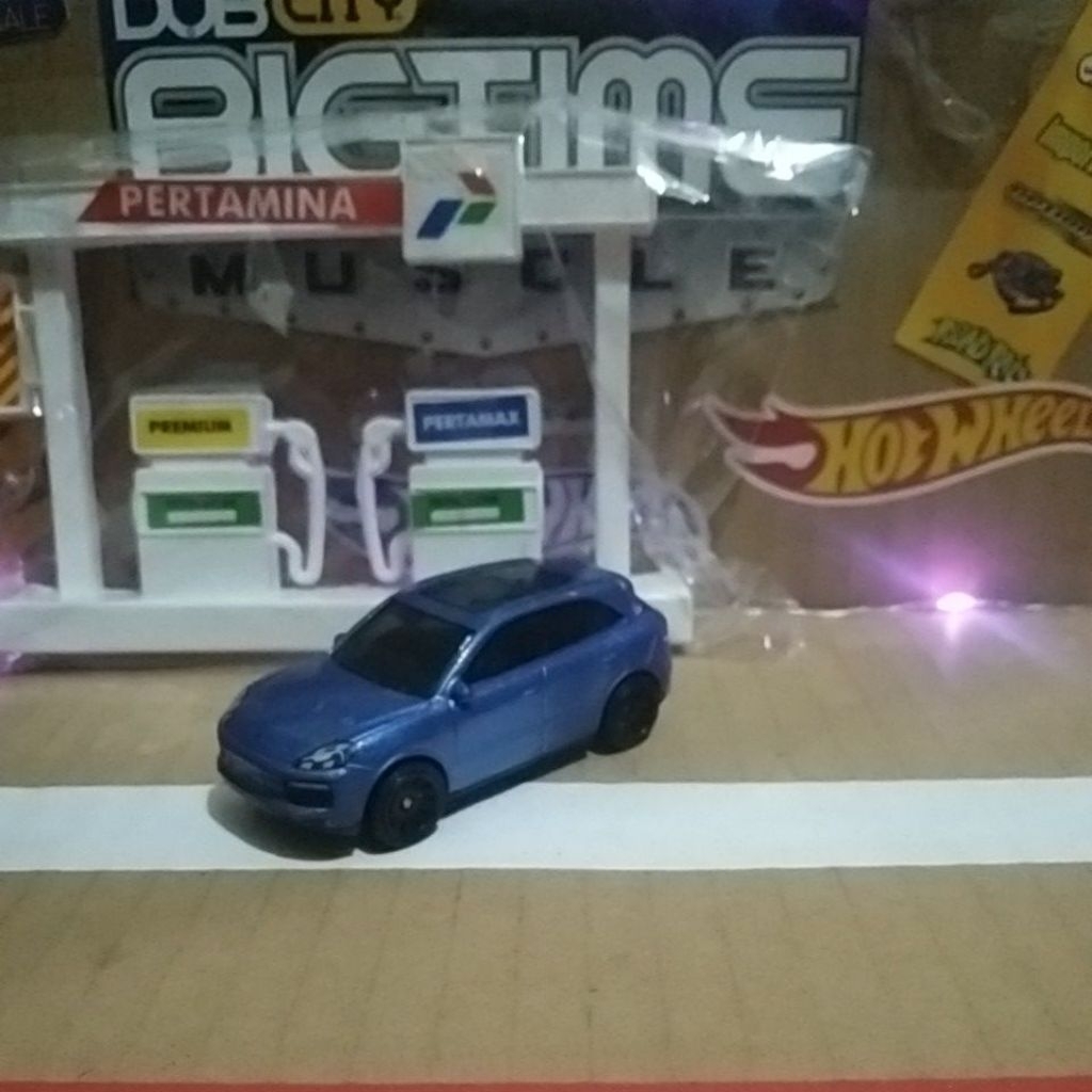 

Porche cayanna turbo 2021 MBX