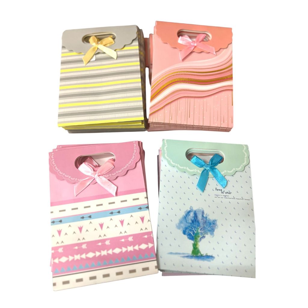 

Paper Bag Goodie Bag Tas Kado Souvenir Perhiasan Kecil
