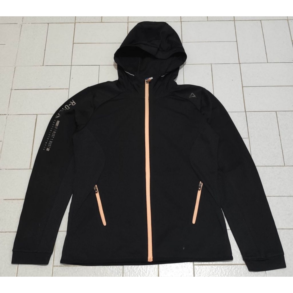 Jaket Sport Running Softshell Reebok Hitam