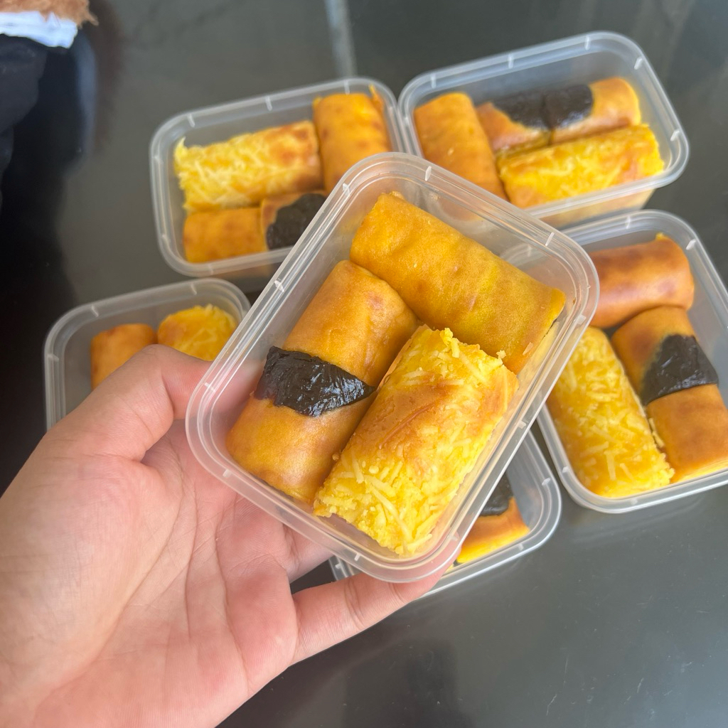 

lapis legit premium roll mini (keju,prunes,polos)