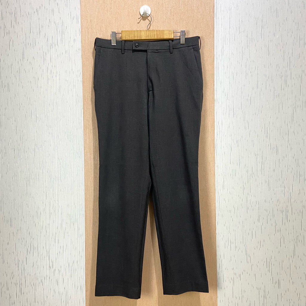 Work Pants UNIQLO AIRSENSE (Ultra Light) / Celana Bahan Pria / JP287 / Size 29