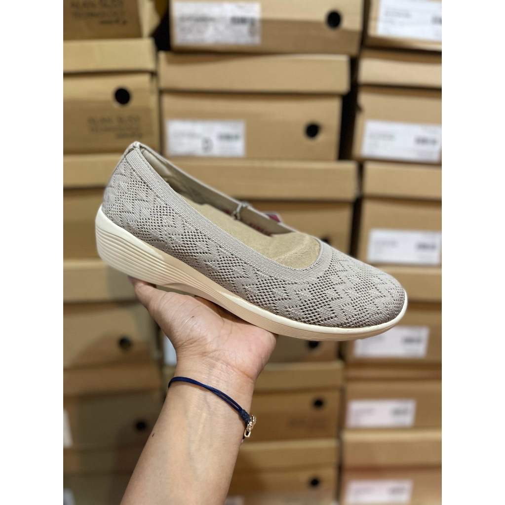 size 38 39 40 SKECHERS ARYA SWEET SENTIMENT SKECHERS WOMENS SKECHERS WANITA ORIGINAL STORE