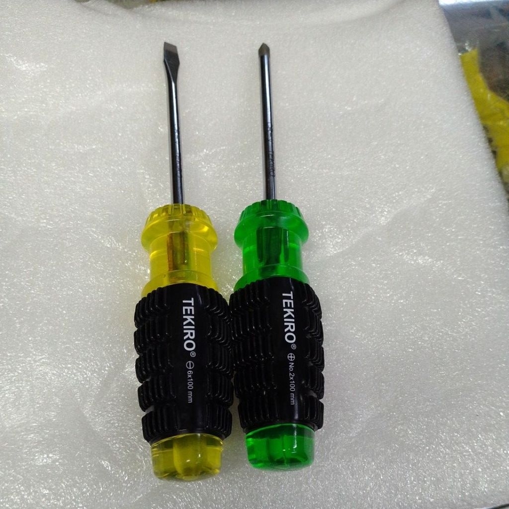 Tekiro obeng gagang karet - Cushion grip - obeng plus - obeng minus