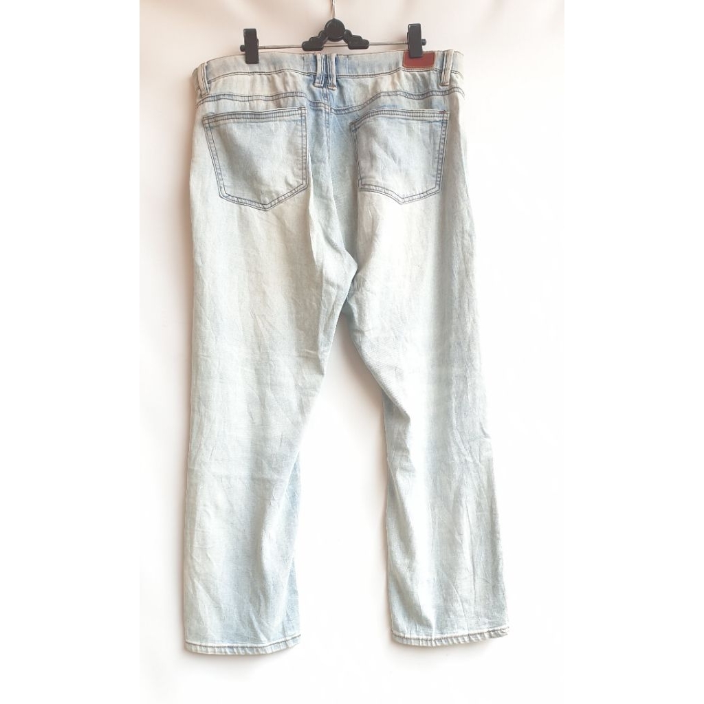 Celana Panjang Jeans Pria Biru Muda Levis eikroumik blue Robek Washed Like New Preloved PL Prelove