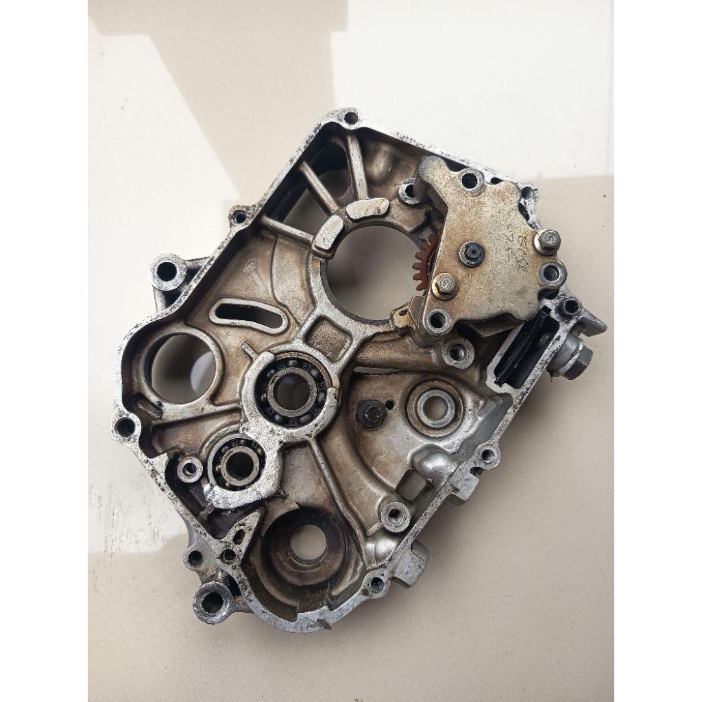 BLOK CRANKCASE GARUDA KANZEN 110 120 CC POMPA OLI KANAN CRANKCASE C SERIES