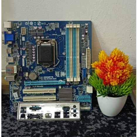 Motherboard B75