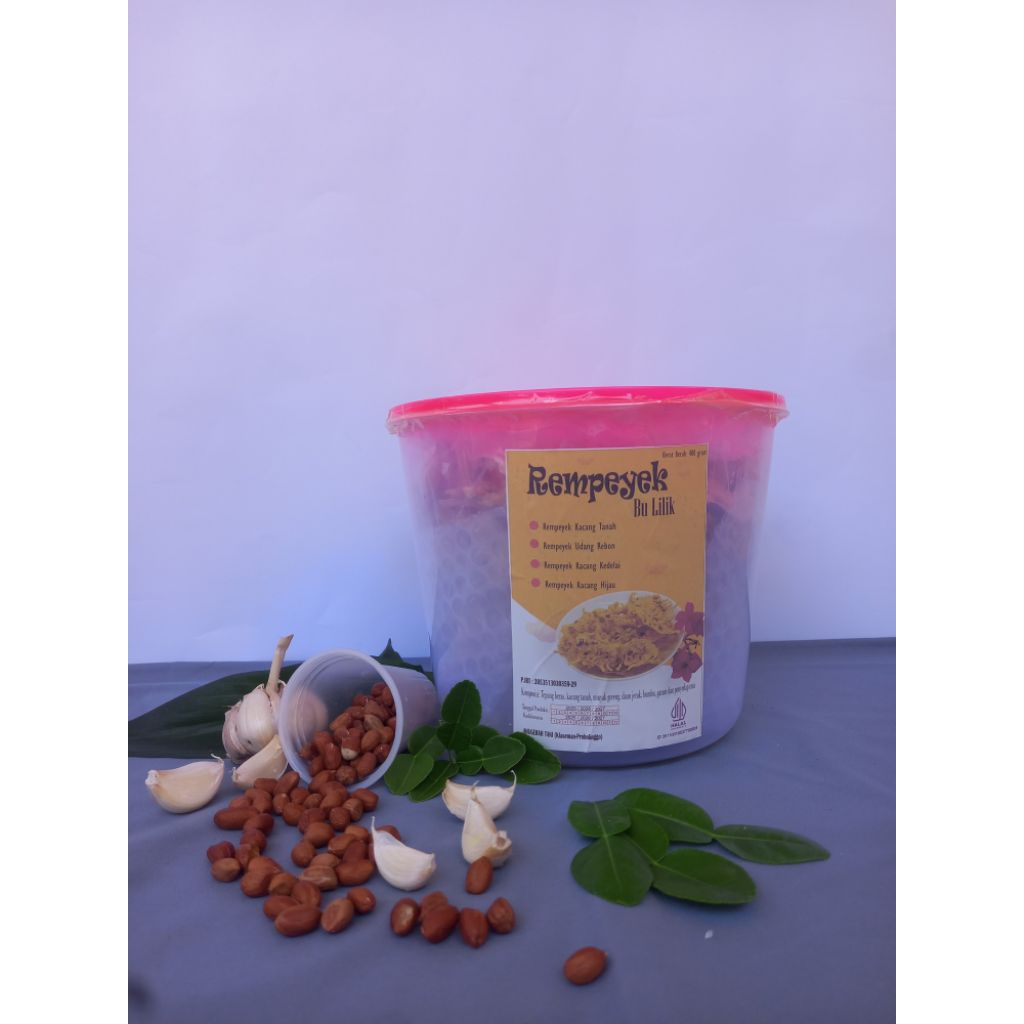 

Rempeyek kacang tanah bu Lilik bersetrifikat HALAL (Enak, Gurih dan Renyah) ukuran Toples 5 L isi 400g