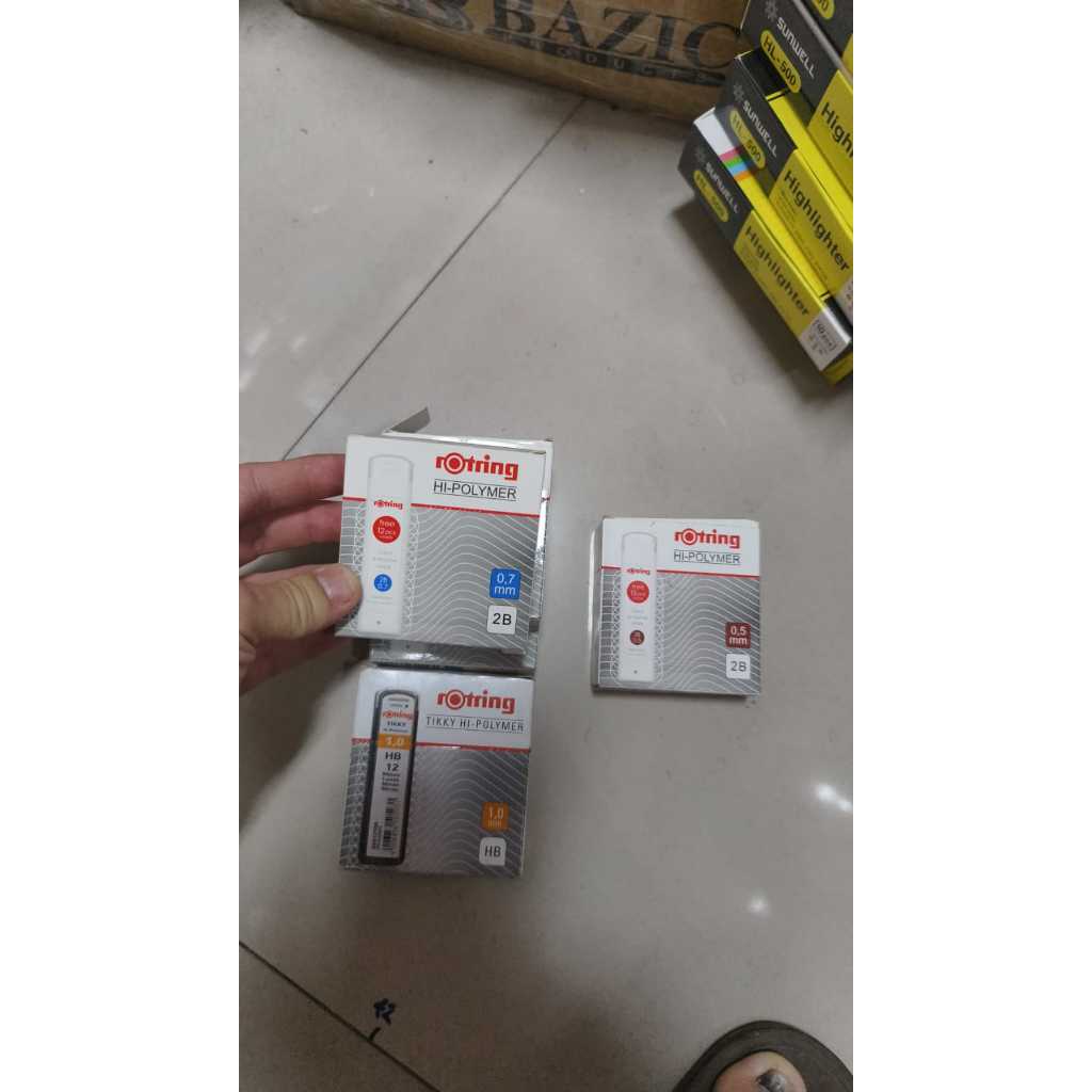 

isi pensil mekanik rotring ( 05 isi 24 batang / 07 isi 24 / 1.0 isi 12)