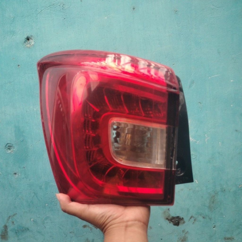 stoplamp suzuki sx4 lampu belakang scross