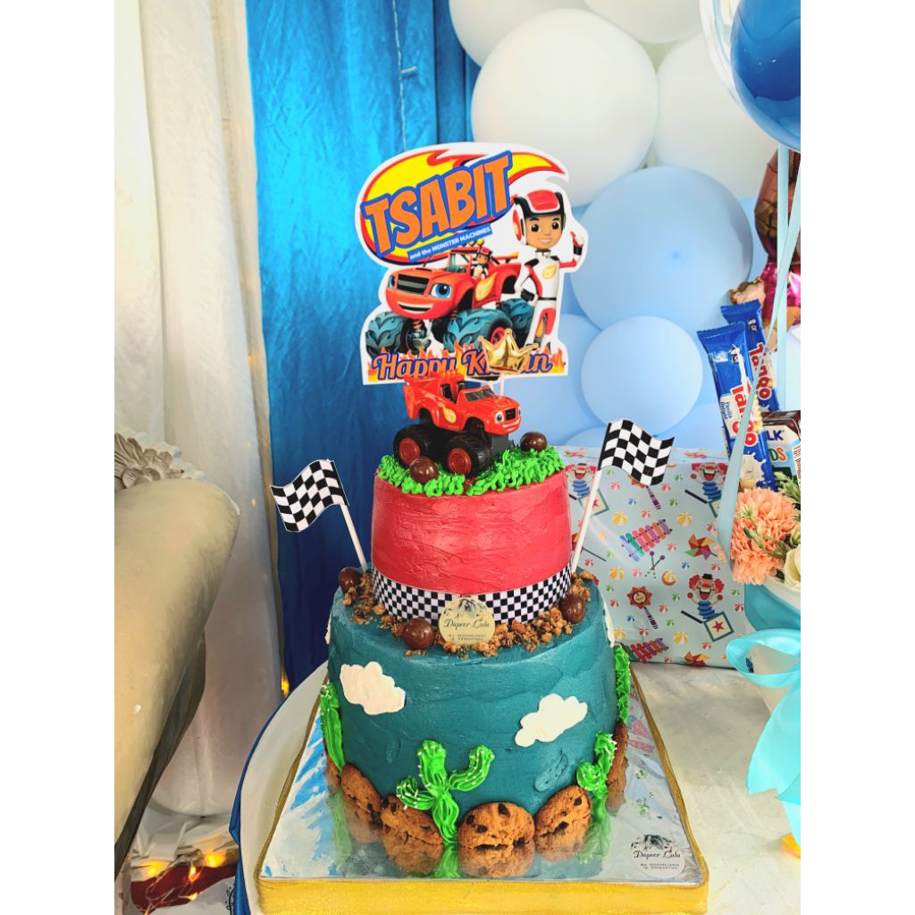 

Birthday Cake Cigombong Blackforest 2 tingkat 20cm & 14cm