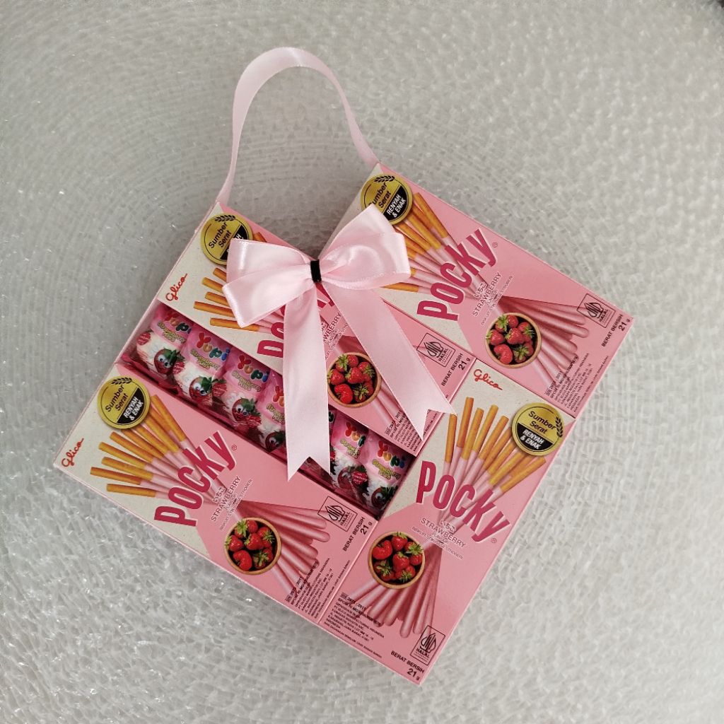 

(Bisa COD) Pocky Strawberry Love Pita + Yupi /Pocky 21g