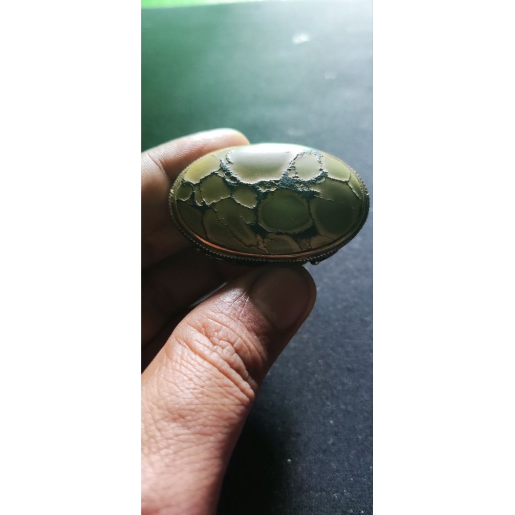 BATU PIRUS HUBEI TIONGKOK