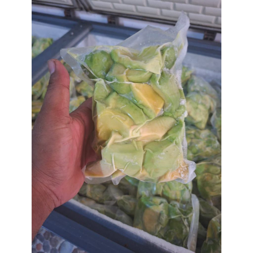 

alpukat frozen 500 gram