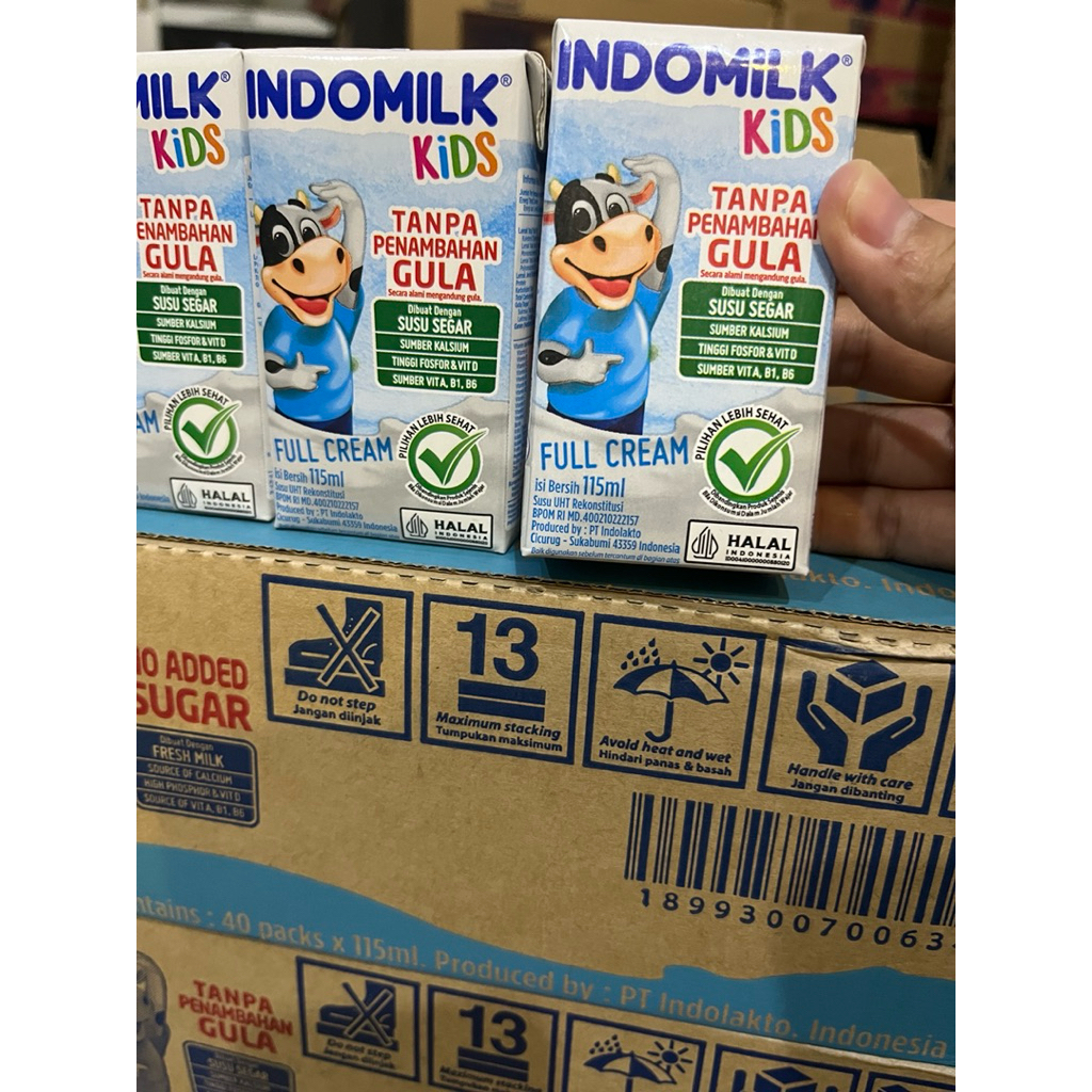 

Indomilk Full cream susu Uht 115ml isi 20 pcs (bisa instan / gosand )