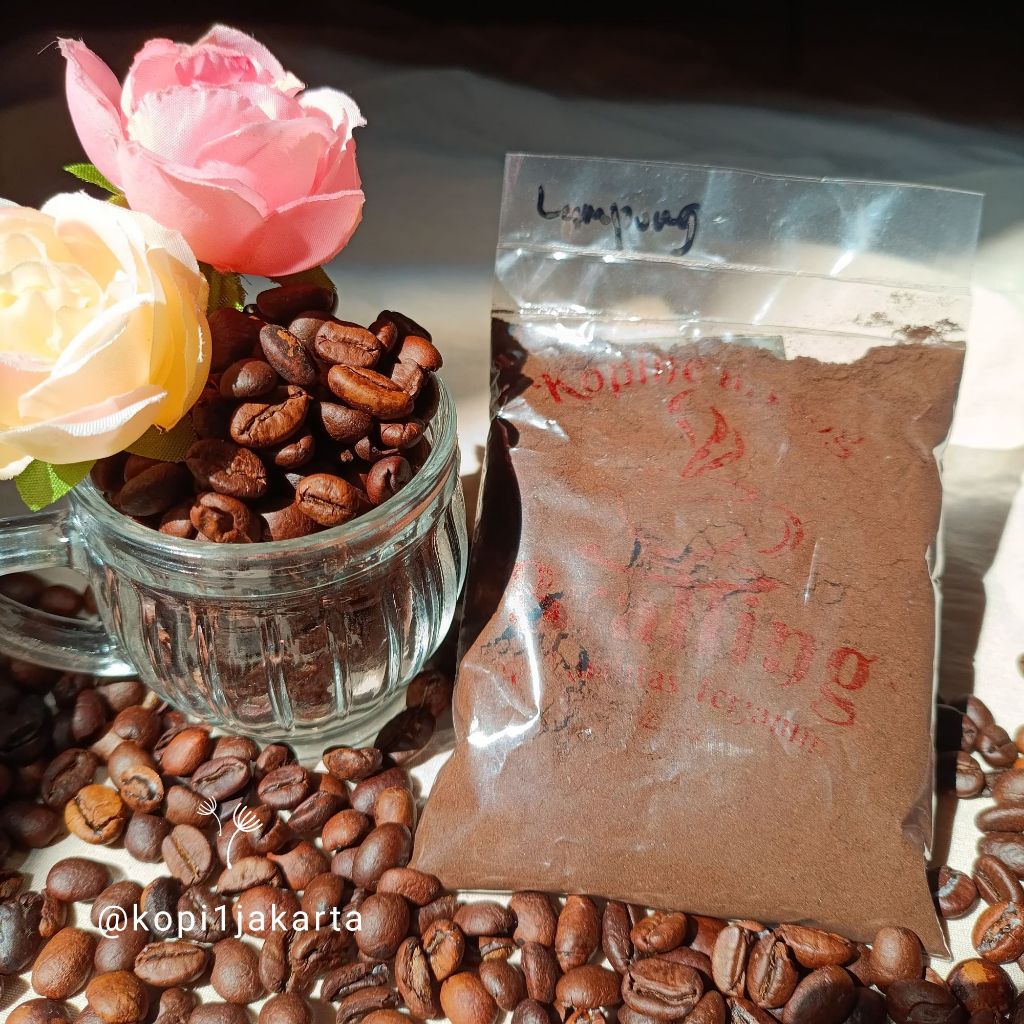 

kopi bralling kopi , kopine inyong. kopi khas jawa timur , malang cita rasa khusus , isi = 70gr ( bisa 7-10x ) koi ingete bralling kopi. ready dtok ya.