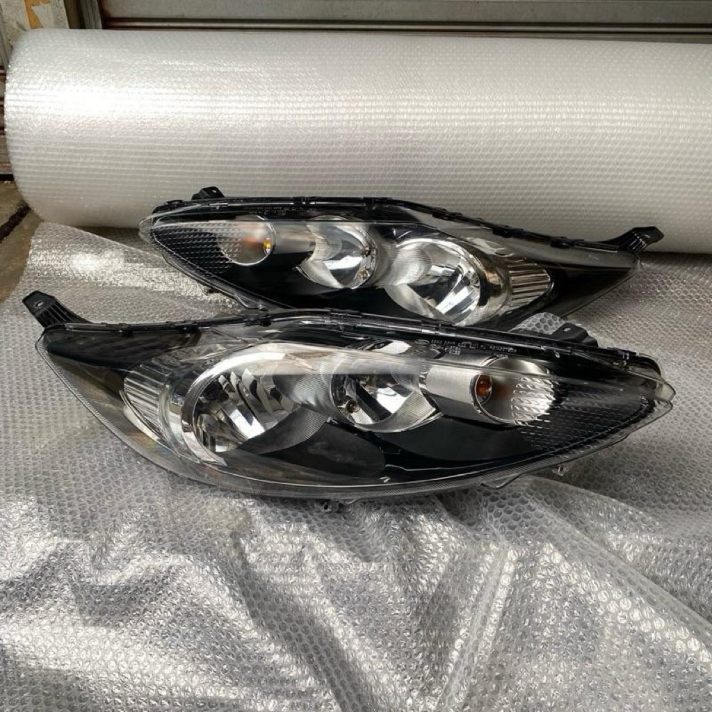 headlamp ford fiesta original