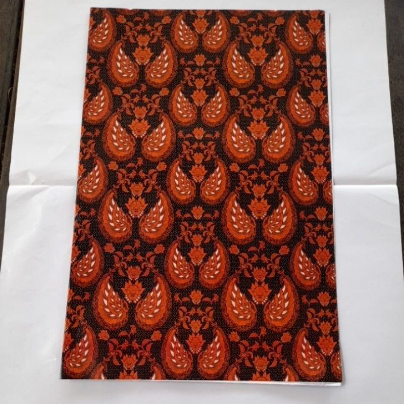 

Kertas Kado Batik Merk Kiky