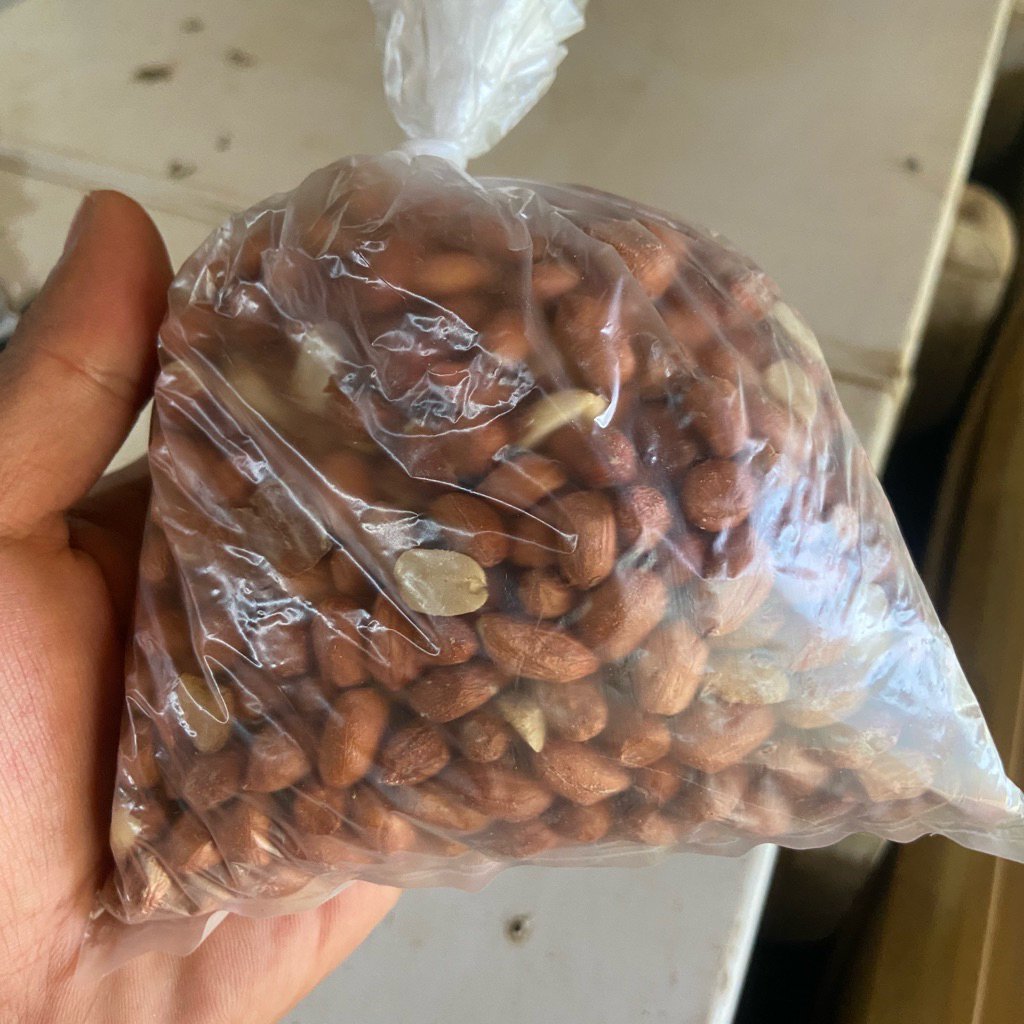 

kacang tanah sudah kupas 250gr
