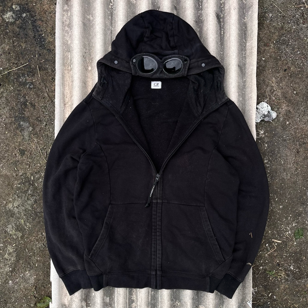 JASTIP PEMAKAIAN PRIBADI CP COMPANY ZIPPER HOODIE