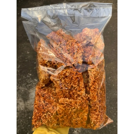 

Mie Kriuk Kremes Pedas Asin Daun Jeruk 250gr