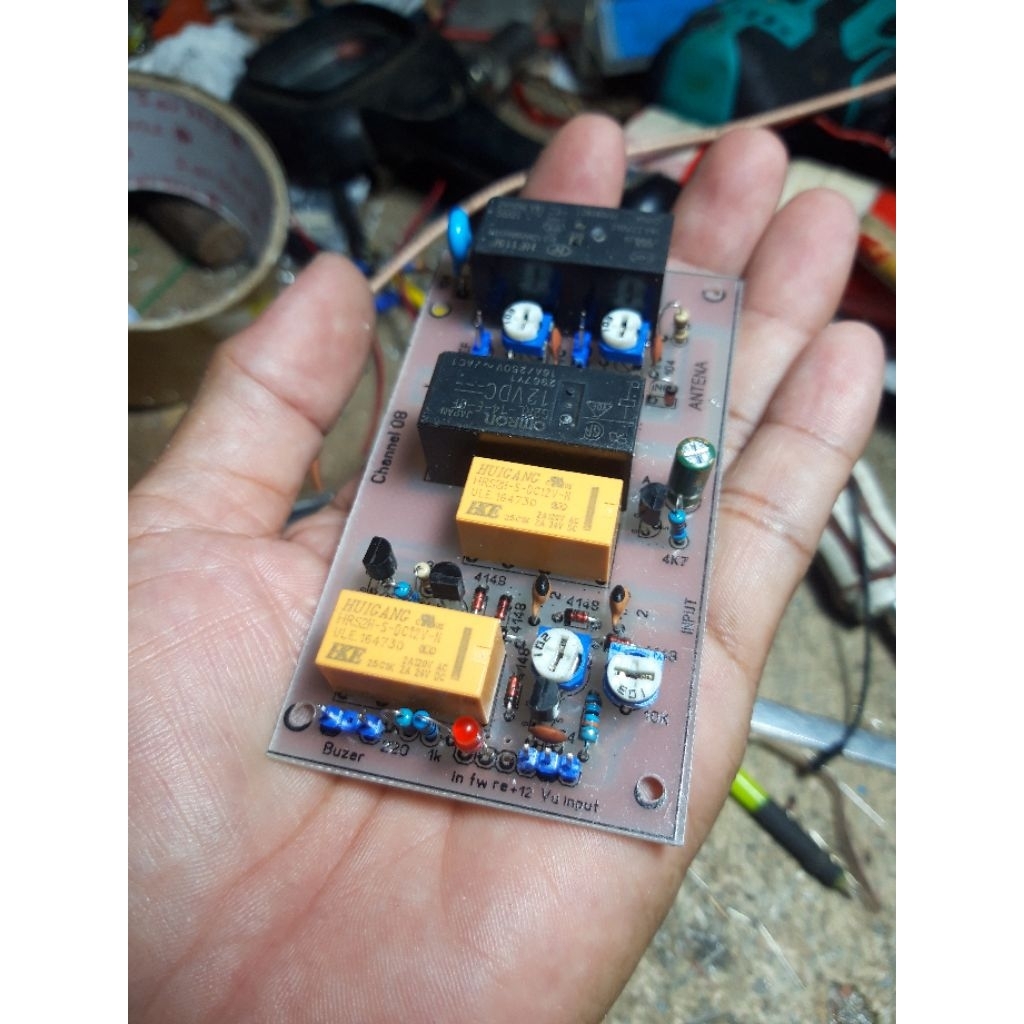 SENSING RF  BOSTER 2M FM HF  + Protek input