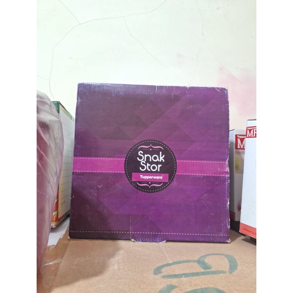 Snack Store Tupperware (NEW)