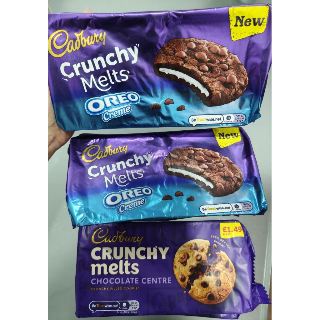 

READY !! CADBURY CRUNCHY MELTS OREO CREME