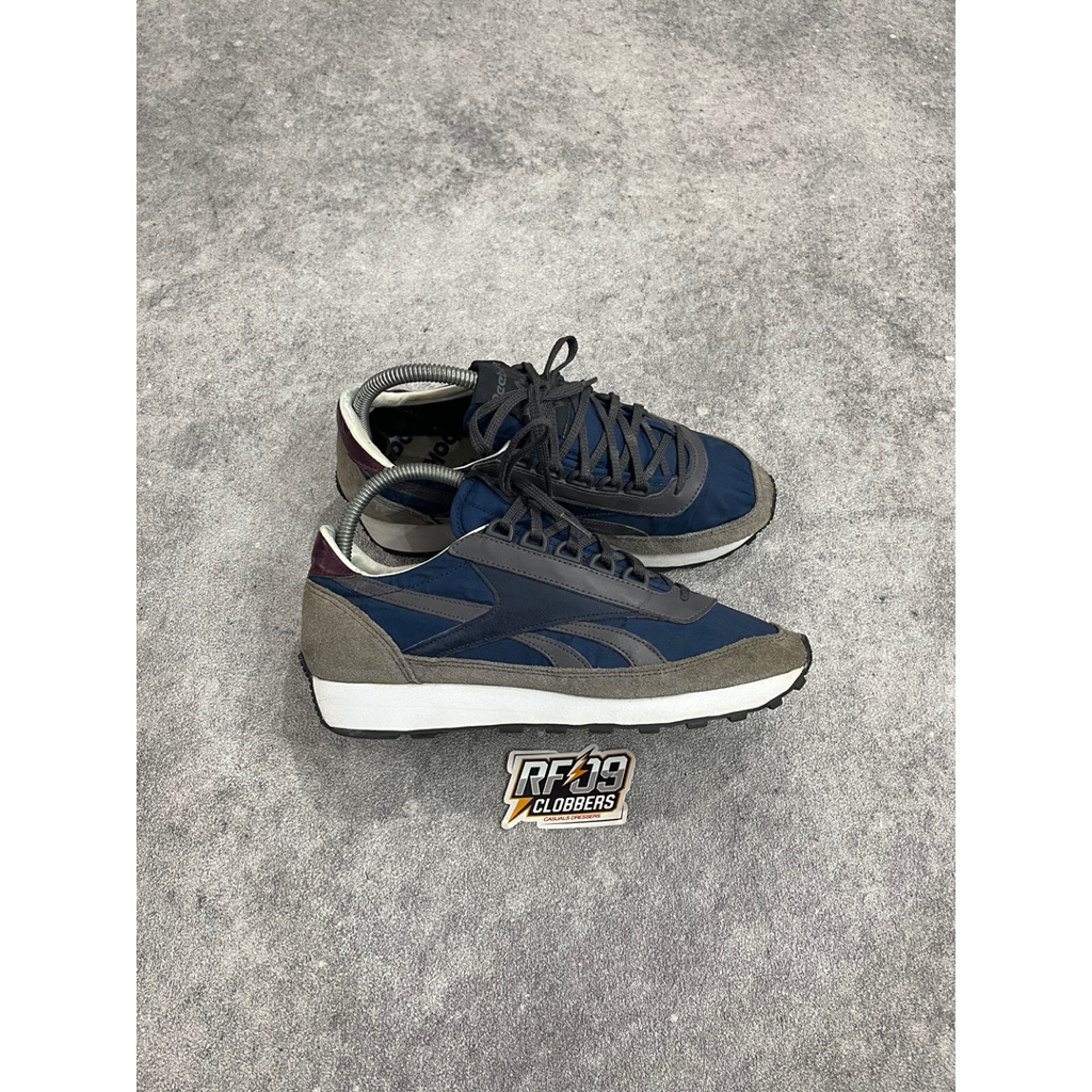 Reebok aztec navy