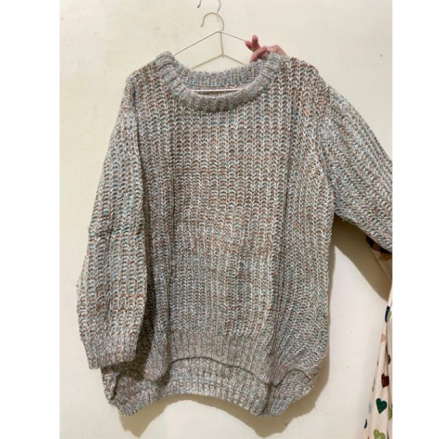 Preloved - Sweater rajut tebal