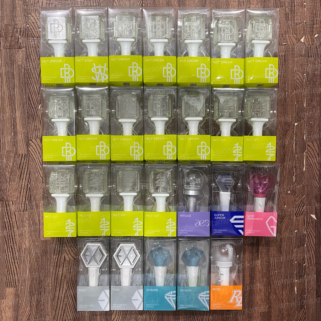 [ BOOKED / REPAYMENT ] SM ARTISTS LIGHT TOK & FANLIGHT KEYRING