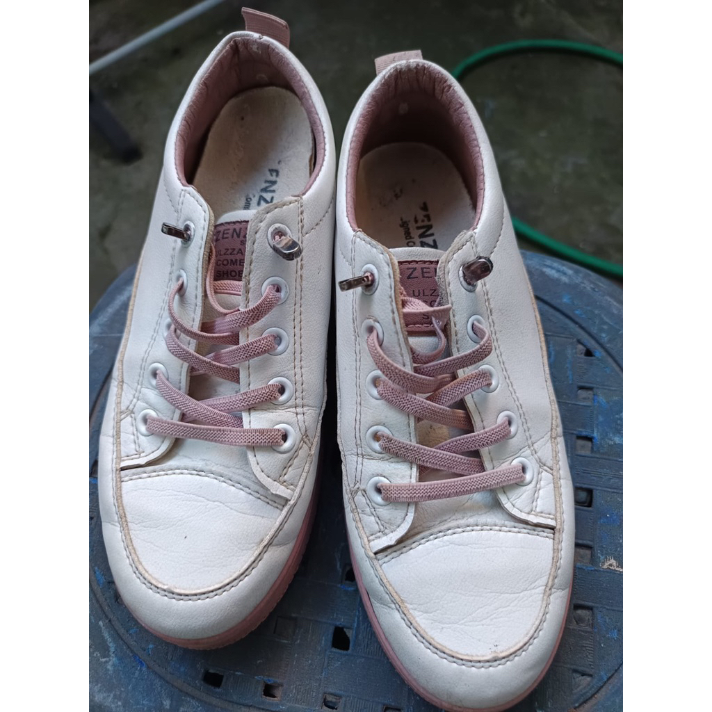 PL Sepatu Zenzy Uk. 37