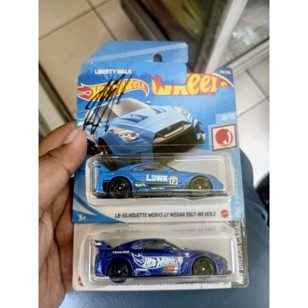 hot wheels lbwk r35 ungu+r35 biru sign shortcard