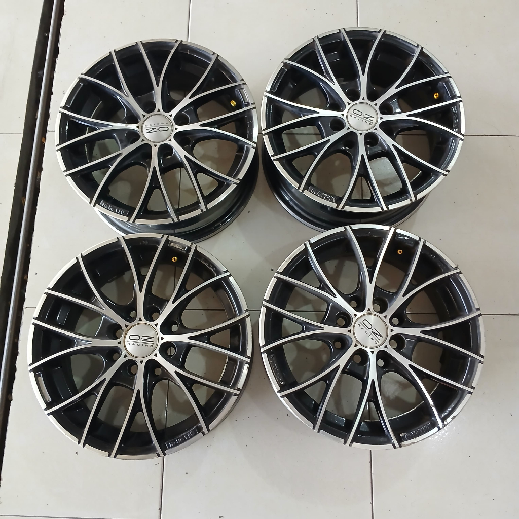 VELG OZ RACING R14 X6 8X100/114 ET45 WARNA BLACK POLISH KONDISI BEKAS COCOK BUAT SIGRA,CALYA,AGYA,BR
