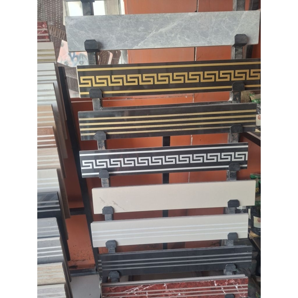 lis plin granit 10×60 hitam goll /silver pembatas tembok atw lantai