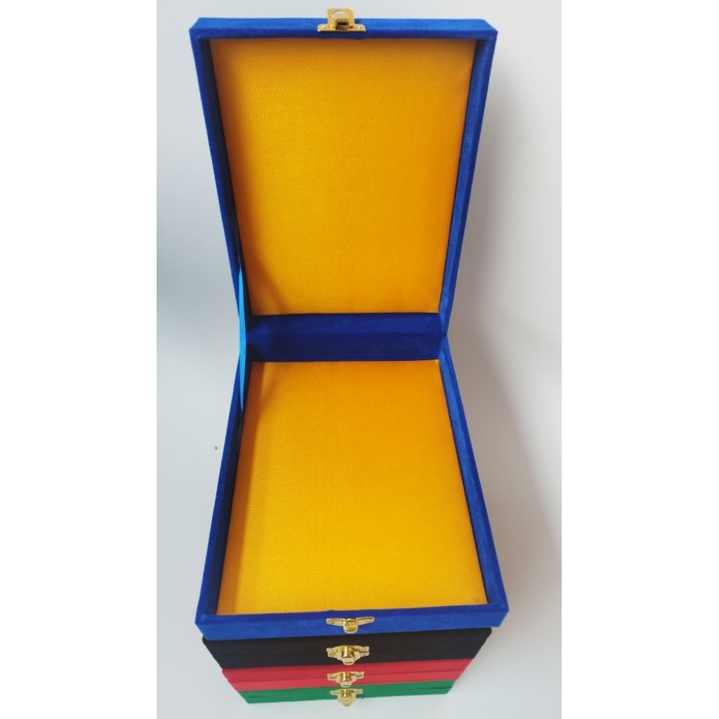 Box plakat beludru BIASA