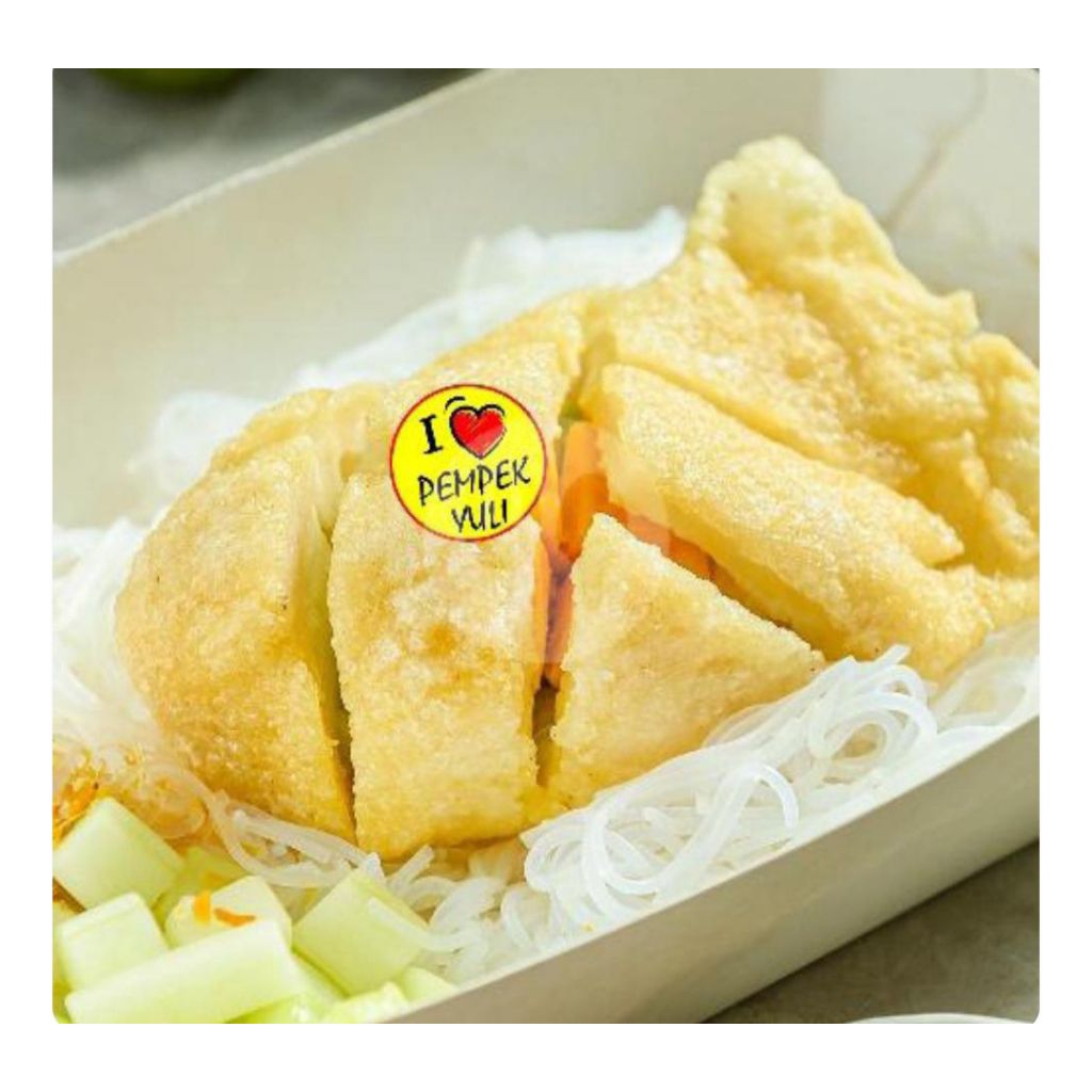 

Pempek Yuli Pempek kapal selam besar isi telur omega