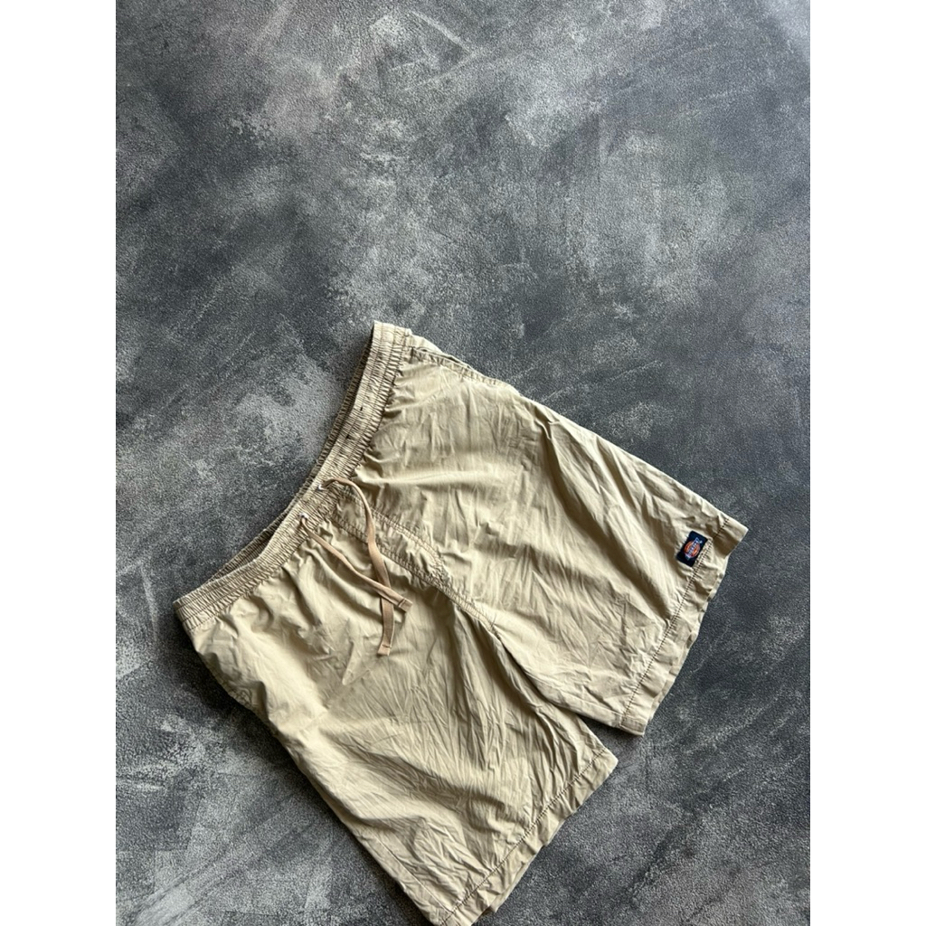 celana pendek kies scnd