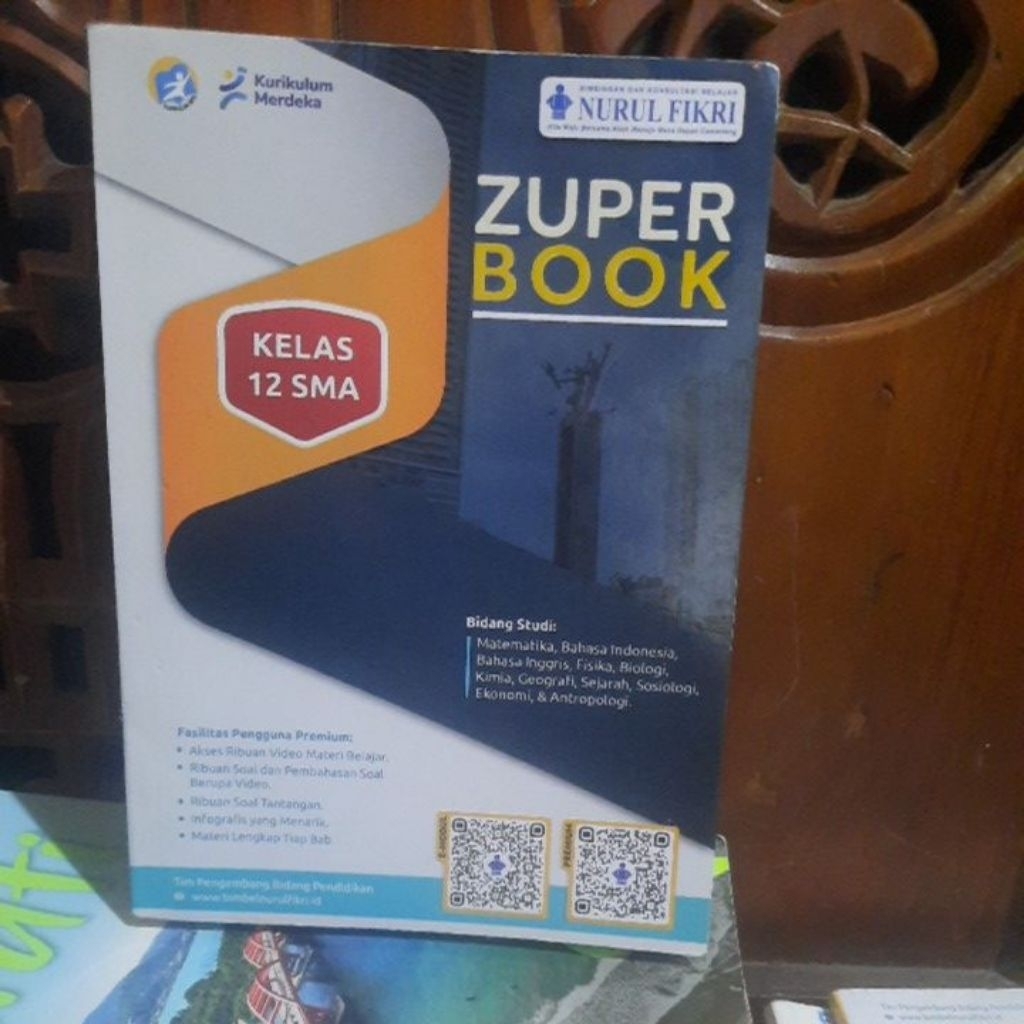 ZUPER BOOK - MATEMATIKA BAHASA INDONESIA BAHASA INGGRIS FISIKA BIOLOGI KELAS 12 SMA