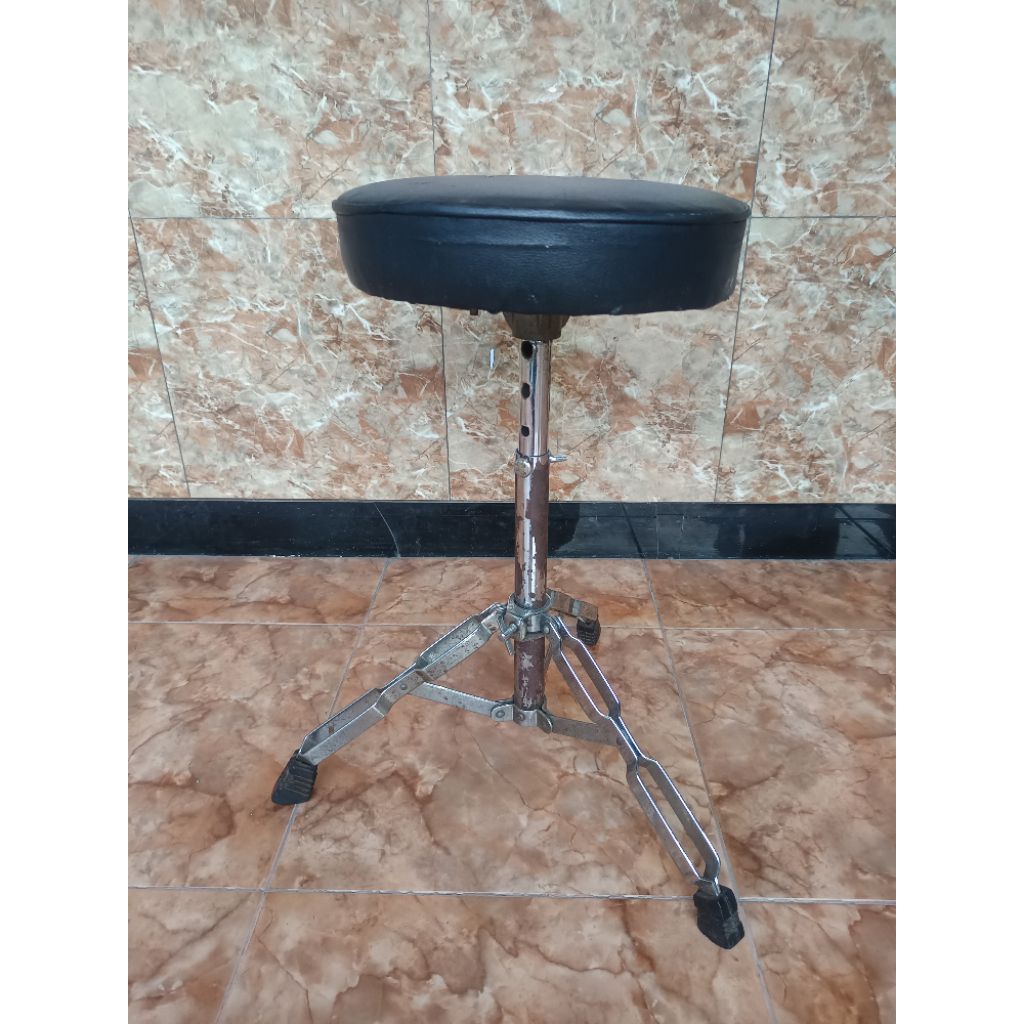 Kursi Drum No Brand Bekas