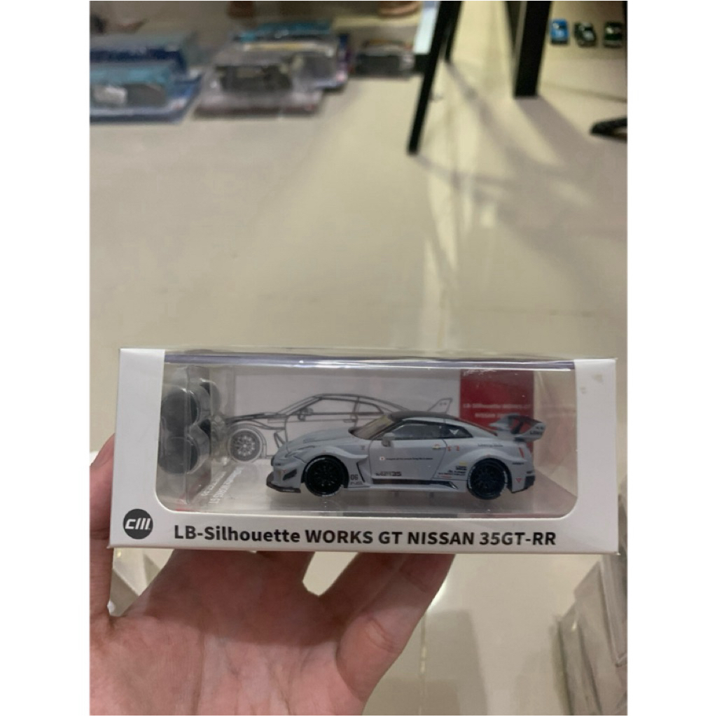 Aloevera Skincare x CM Model R35 Grey