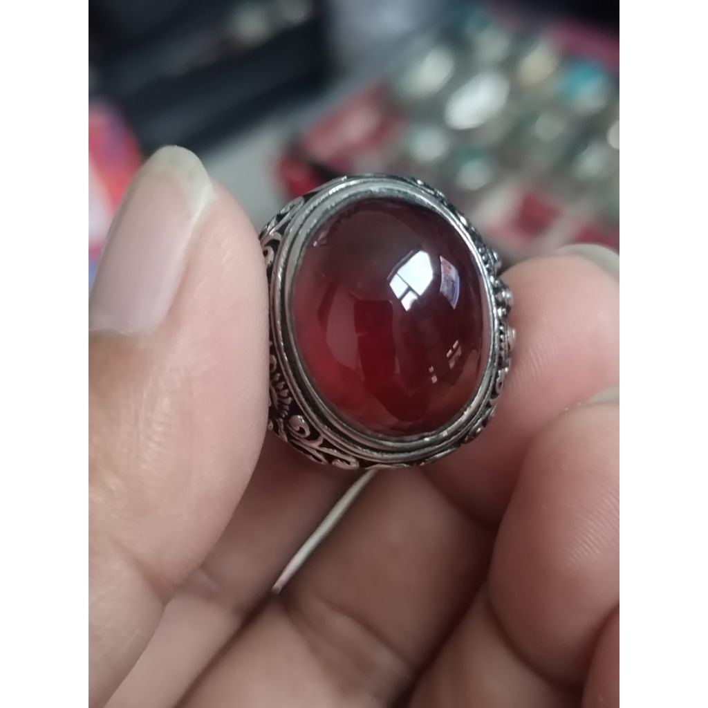batu cincin red garnet