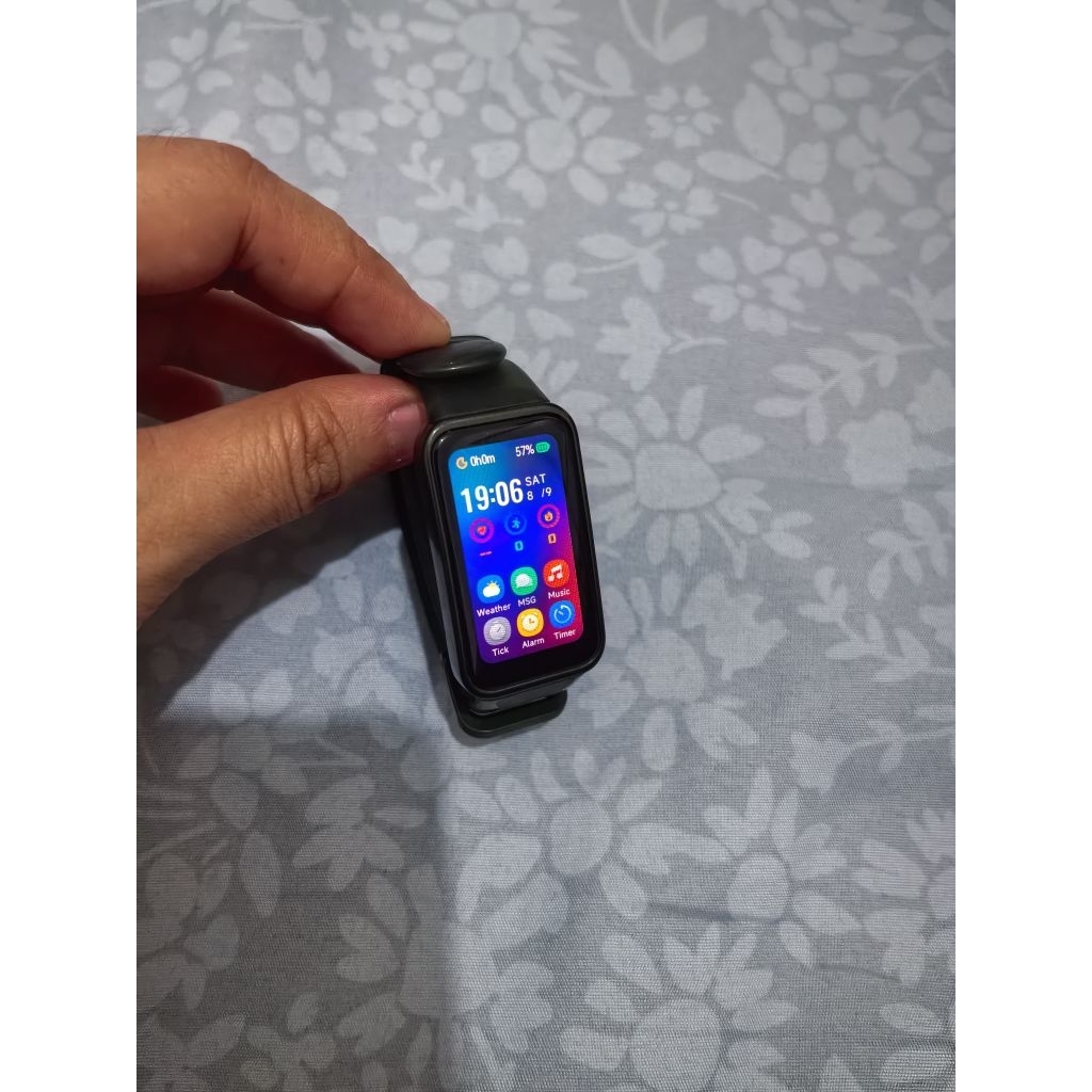 Preloved Huawei Band 8