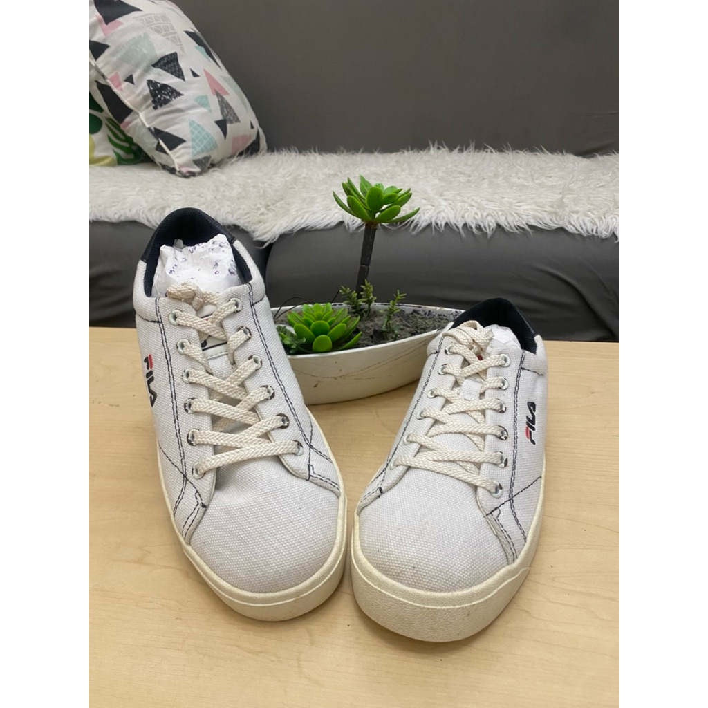 prelove sepatu anak fila casual (size 36)